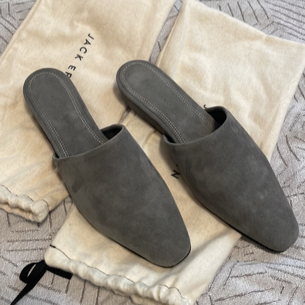 Jack Erwin Grey Suede Flats - 5 ½